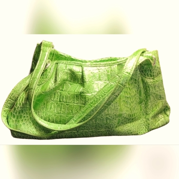 Green crocodile embossed vinyl shoulder bag - Picture 6 of 11
